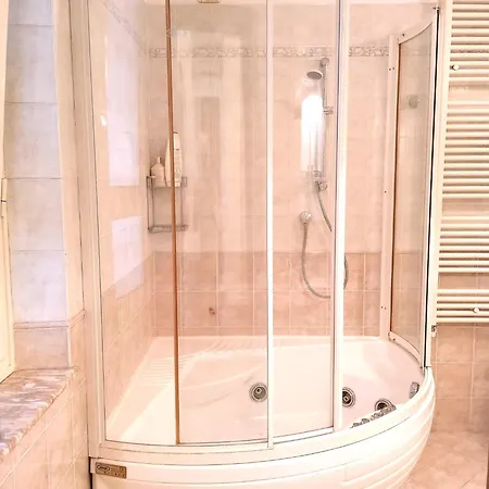 Matrimoniale Con Bagno En E Terrazzo Rom